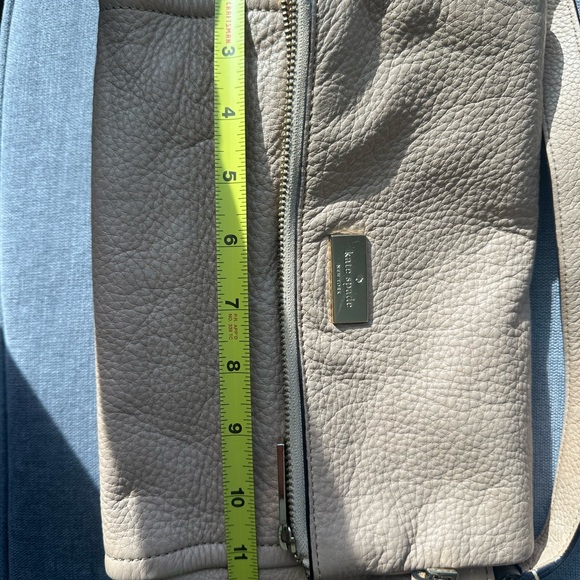 Kate Spade Pebbled Leather Crossbody Bag Neutral Beige w Pink Lining - Picture 12 of 15
